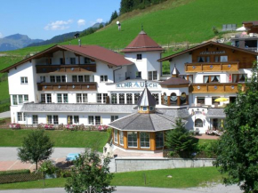 Berghotel Almrausch, Berwang